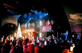 Stark Raving Mad (2002)