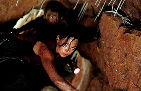 The Descent (2005)