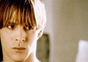 The Discovery Of Heaven (2001)