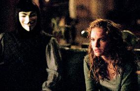 V For Vendetta (2005)