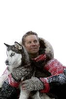 Eight Below (2006)