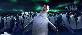 Happy Feet (2006)