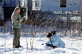 Snow Cake (2006)