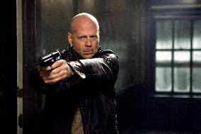 Live Free Or Die Hard (2007)