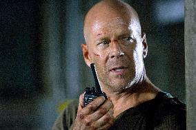 Live Free Or Die Hard (2007)