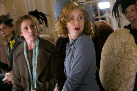 Miss Pettigrew Lives For A Day (2008)