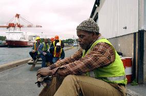 Poor Boy'S Game (2007)