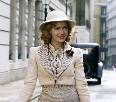 Miss Pettigrew Lives For A Day (2008)