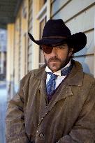 Angel And The Bad Man (2009)