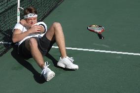 Balls Out: Gary The Tennis Coa (2009)