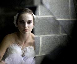 Black Swan (2010)