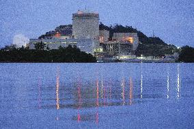 Mihama nuclear unit becomes Japan's 1st to operate beyond 40-yr limit