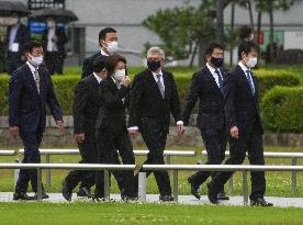 IOC chief Bach visits Hiroshima