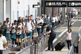 Polish athletes arrive for Olympics