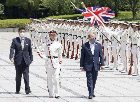 British Defense Secretary Wallace in Tokyo