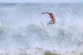 Tokyo Olympics: Surfing