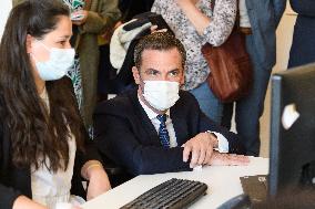 Olivier Veran visiting the crisis unit of the Regional health agency - saint Denis