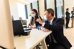 Olivier Veran visiting the crisis unit of the Regional health agency - saint Denis