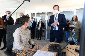 Olivier Veran visiting the crisis unit of the Regional health agency - saint Denis