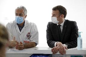 French President Emmanuel Macron visits Poissy/Saint Germain en Laye hospital