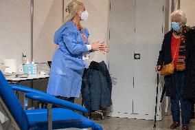 King Albert II And Queen Paola Get Vaccinated Against Covid - Brussels