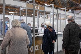 King Albert II And Queen Paola Get Vaccinated Against Covid - Brussels