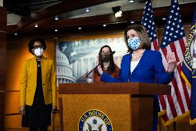 Speaker Pelosi Holds Weekly Press Briefing - DC