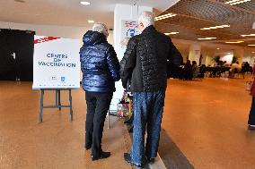 Vaccination center in Cannes