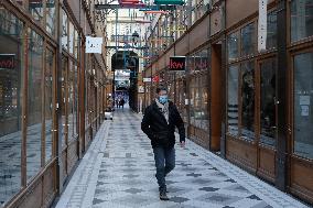 Open Shops during Paris 3rd Lockdown