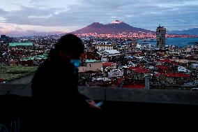 The snowy Vesuvius at sunset - Naples