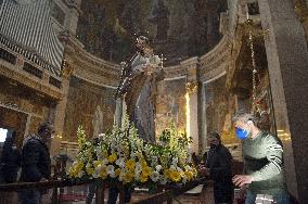 Veneration of the relics and the procession - Rome