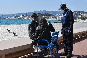 The Croisette under 3rd lockdown - Cannes - French Riviera