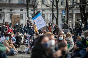 Students and teachers protest - Bergamo