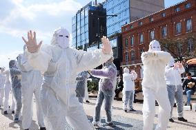 White Masks Protest Against Covid-19 Measures - Toulouse