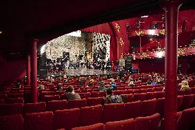 Occupation Of The Sébastopol Theater By Intermittent Workers - Lille