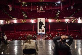 Occupation Of The Sébastopol Theater By Intermittent Workers - Lille