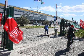 Amazon workers strike - Italy