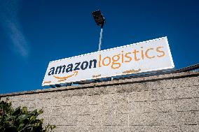 Amazon Logistics Workers Strike - Milan