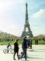 Covid-19 - Paris Lockdown - Eiffel Tower