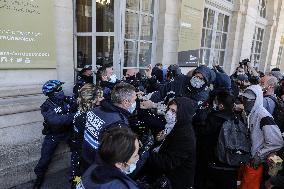 Evacuation of Grand Theatre - Bordeaux
