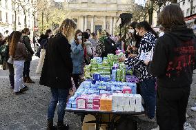 Distribution Of Basic Necessities To Students - Paris