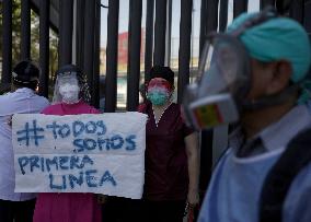 Dentist Protest To Demand Covid-19 Vaccine