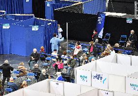 Covid-19 Vaccination Center - Saint-Quentin-En-Yvelines