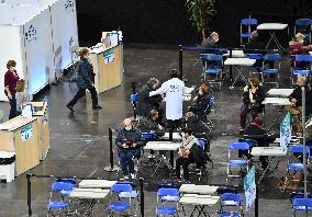 Covid-19 Vaccination Center - Saint-Quentin-En-Yvelines