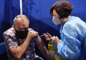 Covid-19 Vaccination Center - Saint-Quentin-En-Yvelines