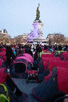 00 Tents Set-Up In Place De La Republique - Paris