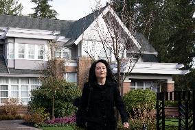 Meng Wanzhou Leaves Her Home - Vancouver
