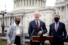 Capitol Fencing Press Conference - Washington