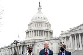 Capitol Fencing Press Conference - Washington