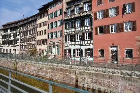 District Of The Petite France Is Deserted - Strasbourg